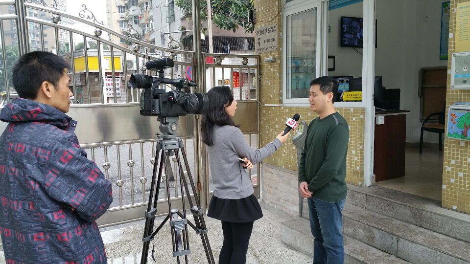 校園門衛(wèi)身份證識(shí)別系統(tǒng) 校園門衛(wèi)身份證識(shí)別系統(tǒng)