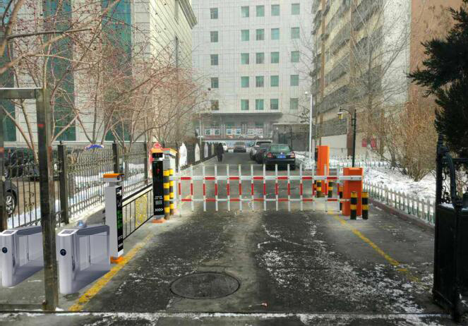 東信智能人證車(chē)識(shí)別通道管理系統(tǒng)